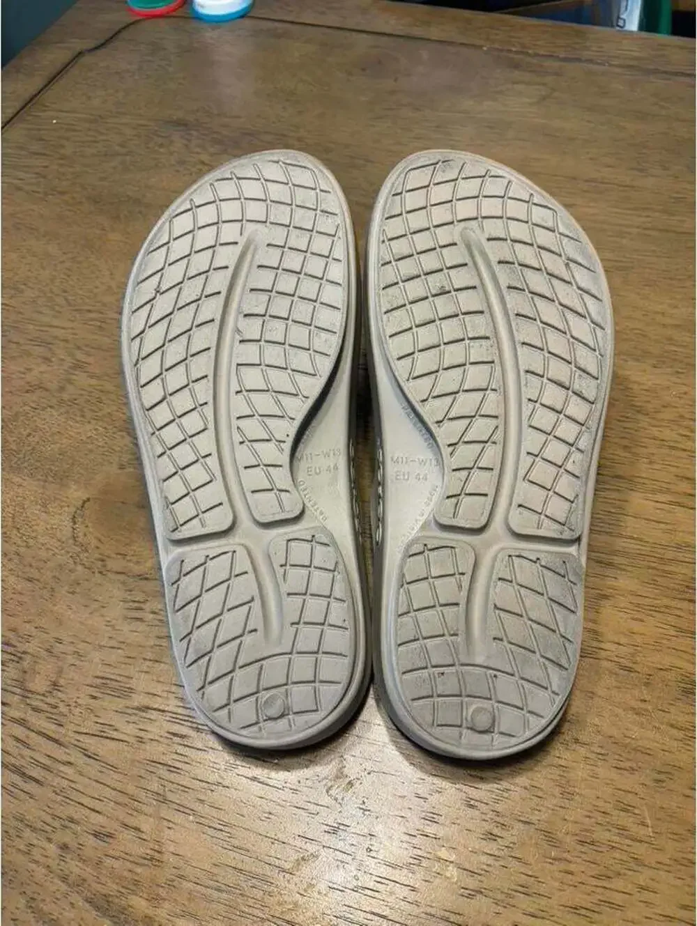 OOFOS OOahh Sport Slide – Tan – Men’s 11 / Women’s 13